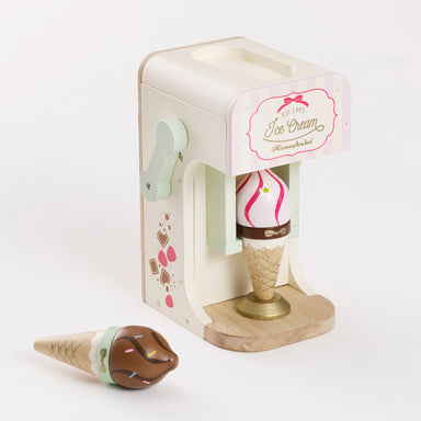 Le Toy Van Honeybake Ice Cream Machine 2
