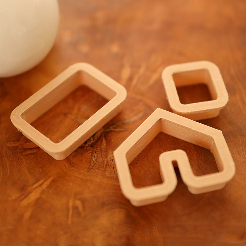 Kinfolk & Co Gingerbread House Eco Cutter Set Pieces