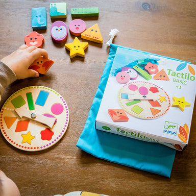 Djeco Tactilo Basic Wooden Game Contents