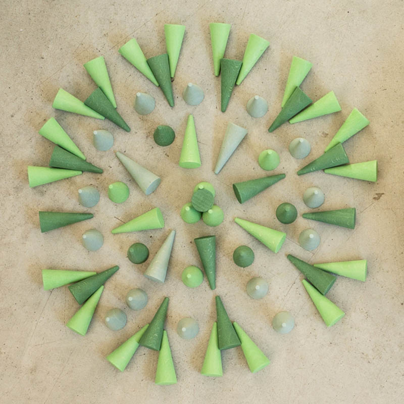 Grapat Mandala Small Green Cones in Circle