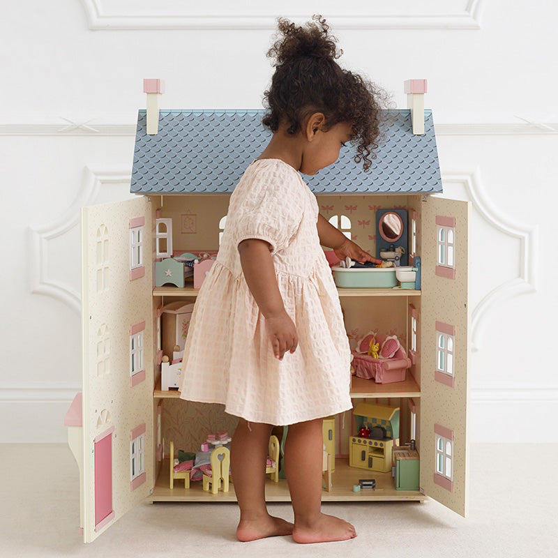 Le Toy Van Cherry Tree Hall Doll House Girl