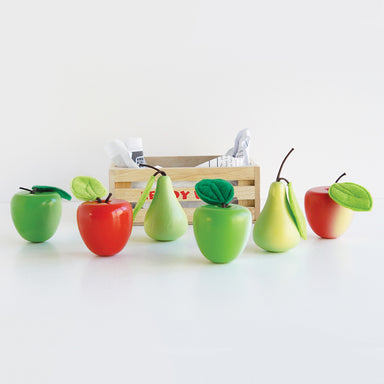 Le Toy Van Honeybake Market Crate Play Food Apples & Pears Contents