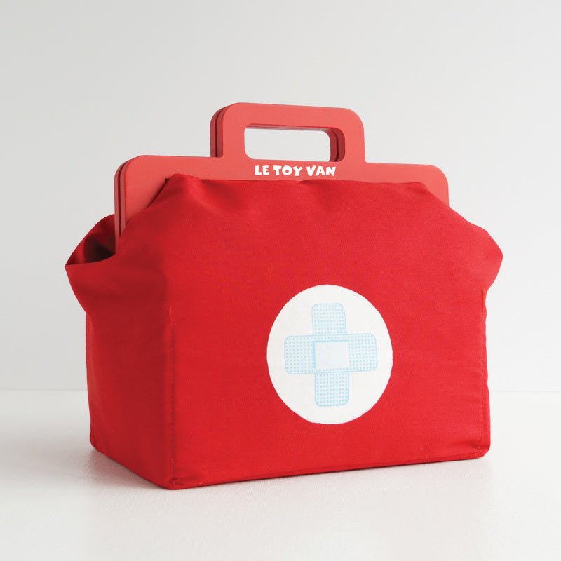 Le Toy Van Doctor's Set bag