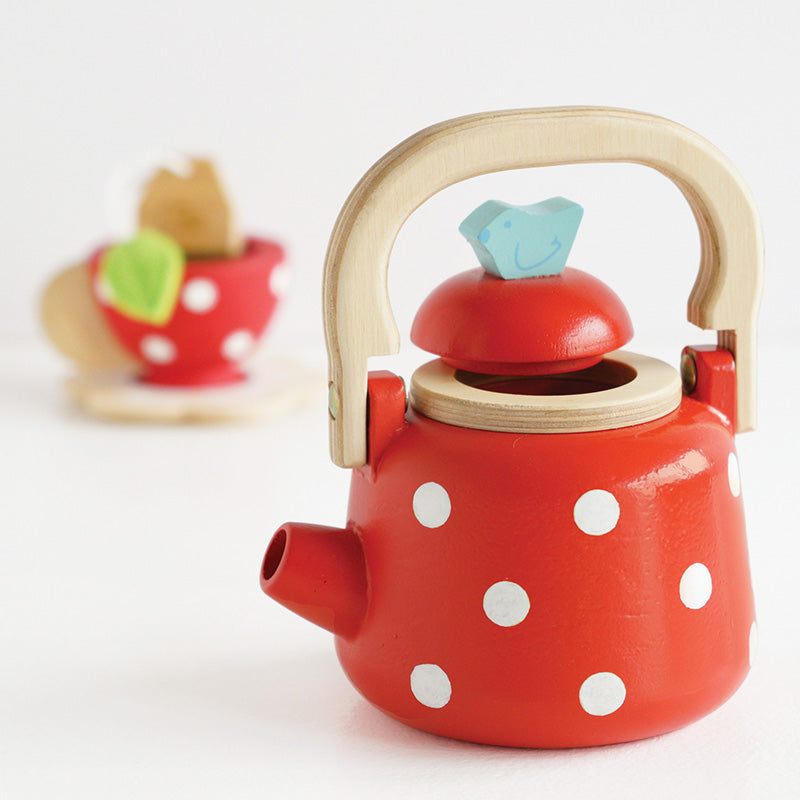 Le Toy Van Honeybake Dotty Kettle 2