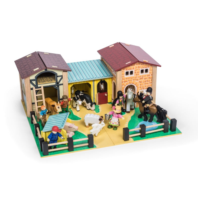 Le Toy Van Wooden Farmyard Play Set with Animals