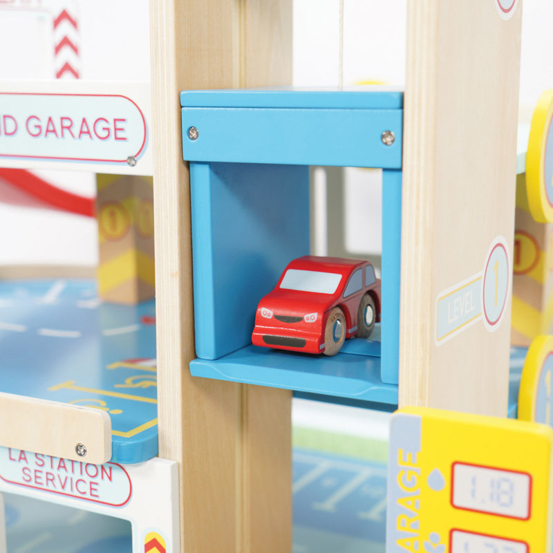 Le Toy Van Le Grand Garage Car lift