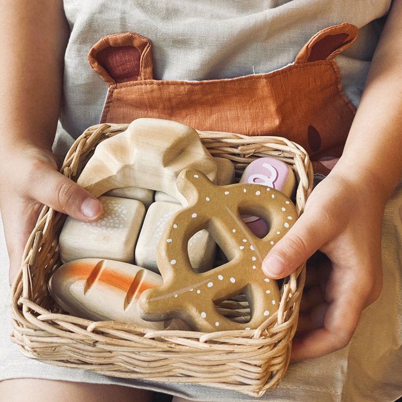 Tender Leaf Toys Bread Basket 2