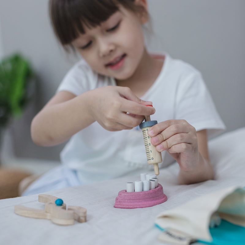Plan Toys Dentist Set Needle